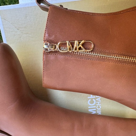 Regan leather boots with MK slider Color: Luggage size 7 Women fall winter boots - Picture 7 of 13